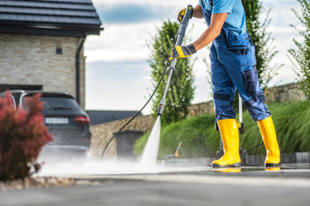Best Commercial Building Pressure Washing  in Bridgeport, WA